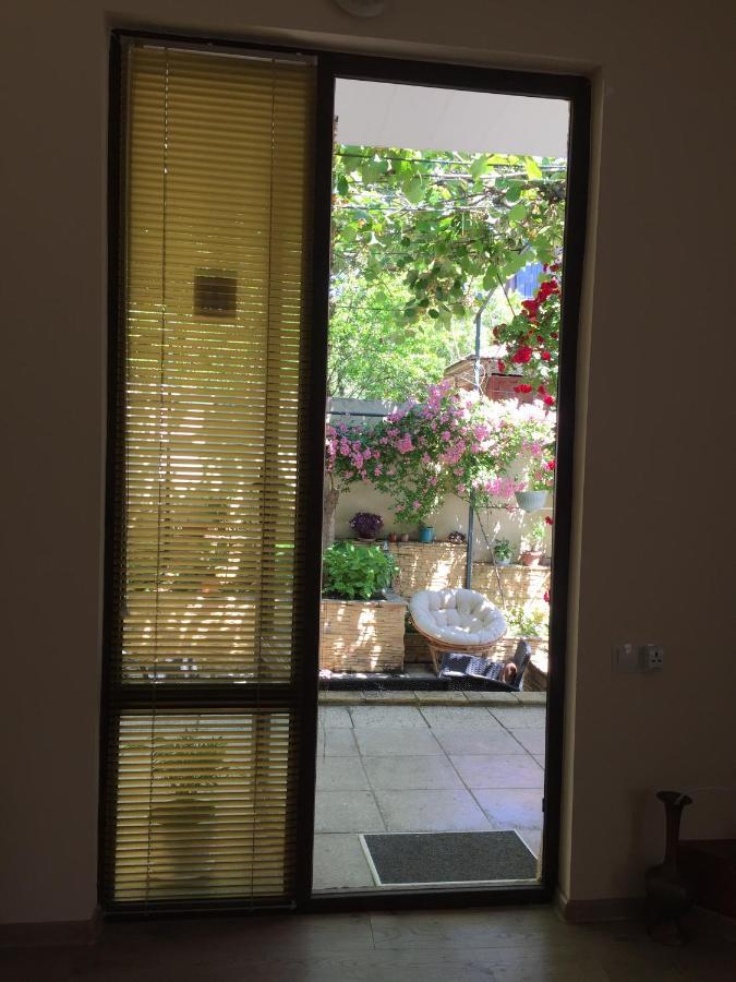 House 41 Bed & Breakfast Tbilisi Exterior photo